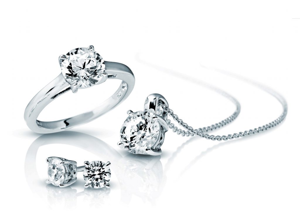 diamonfire-uhren-und-schmuck-mels-juwelier-victoria-trendtime-zug